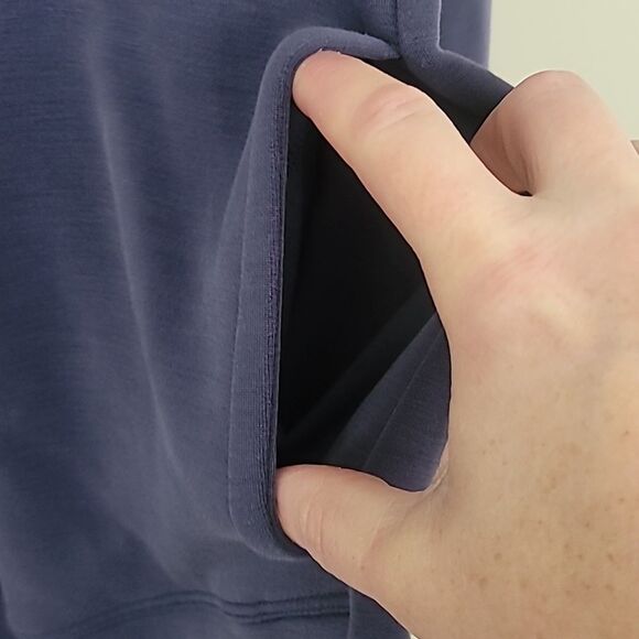 SAGE Collective Blue Long Sleeve Oversized Crew Neck Top with Pockets.Size Small - Picture 6 of 9